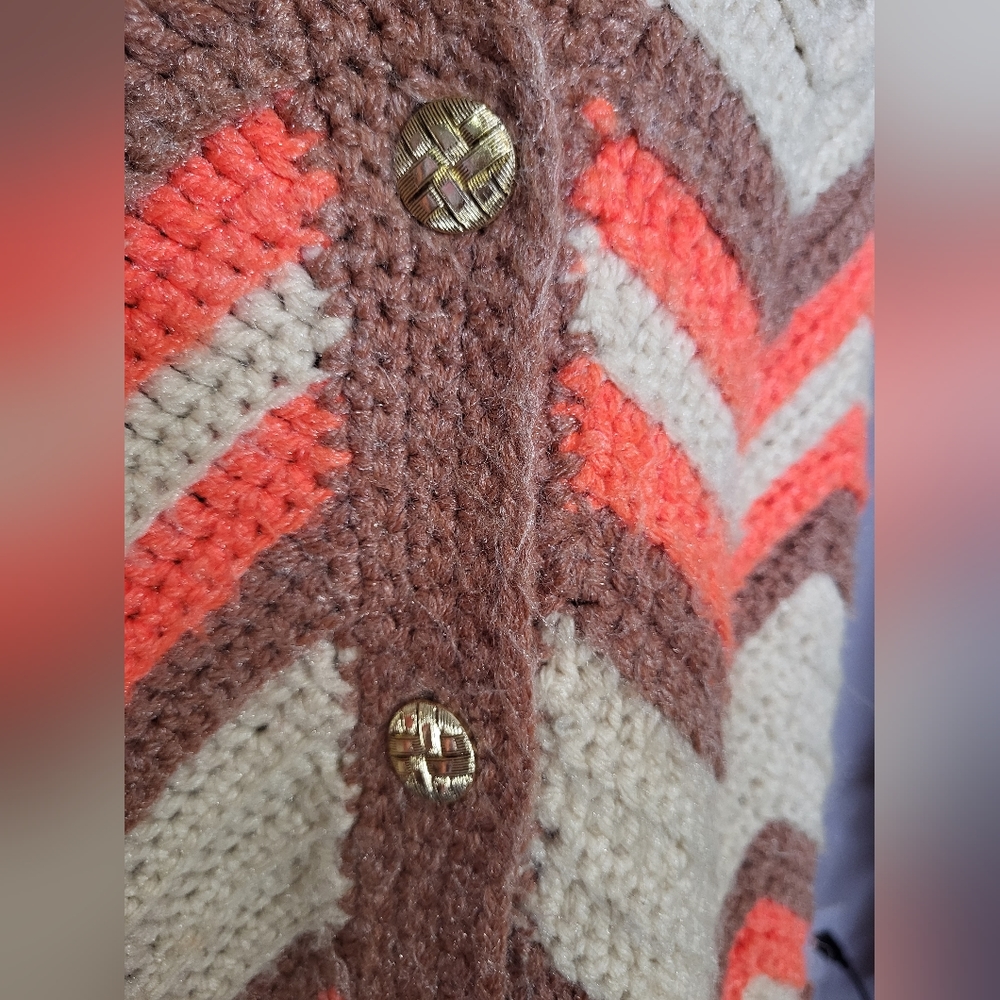 Vintage 1970s Chevron Knit Poncho - Picture 16 of 16